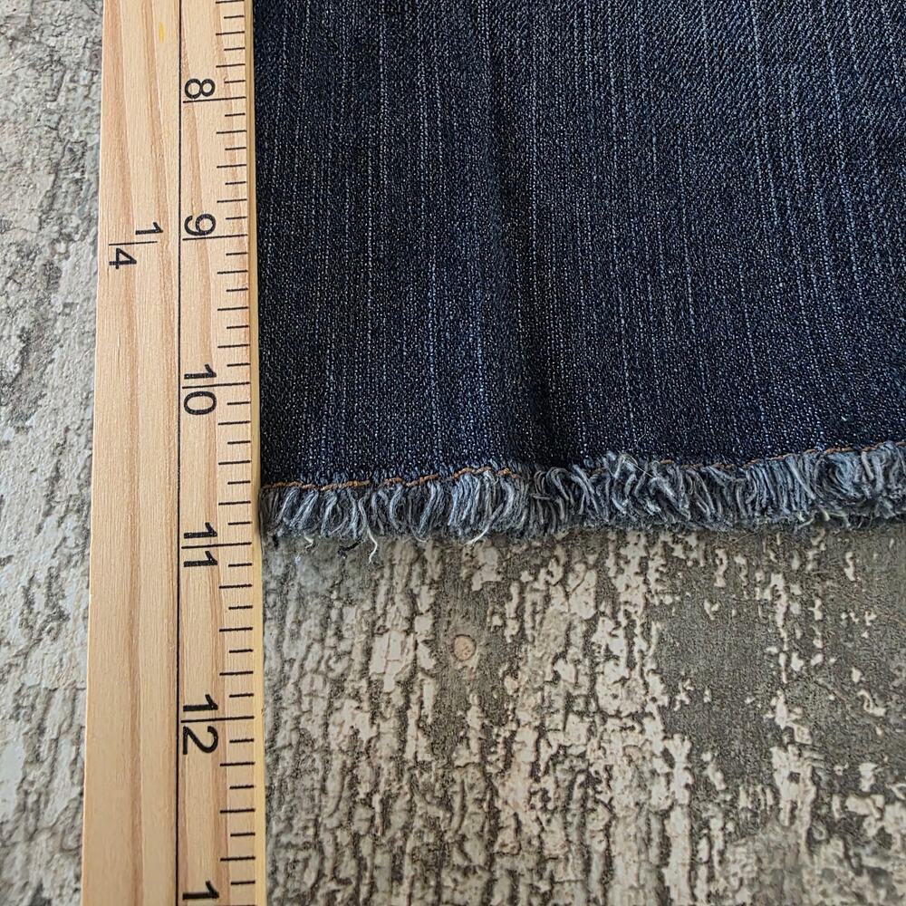 DKNY Jeans Women's Raw Hem Shorts Size 12 - Picture 8 of 8